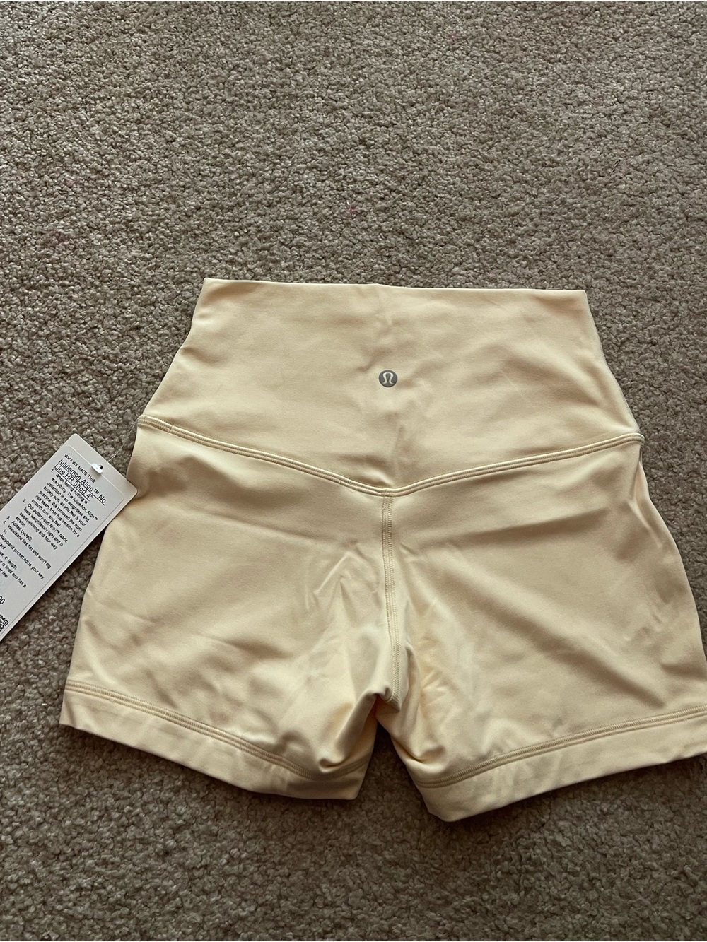 nwt lululemon align no line high rise 4inch butter cream size 6 - Picture 11 of 14